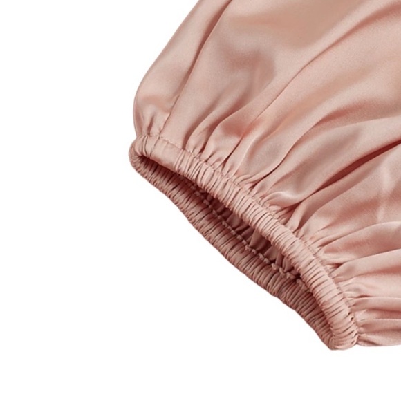 NWT Express Satin Ruched Twist Front Open Back/Bow Side Zip Blouse Top Peach S - Picture 6 of 9